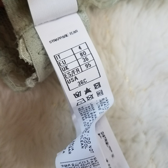 Intimissmi Lace Bra Set - Picture 9 of 10